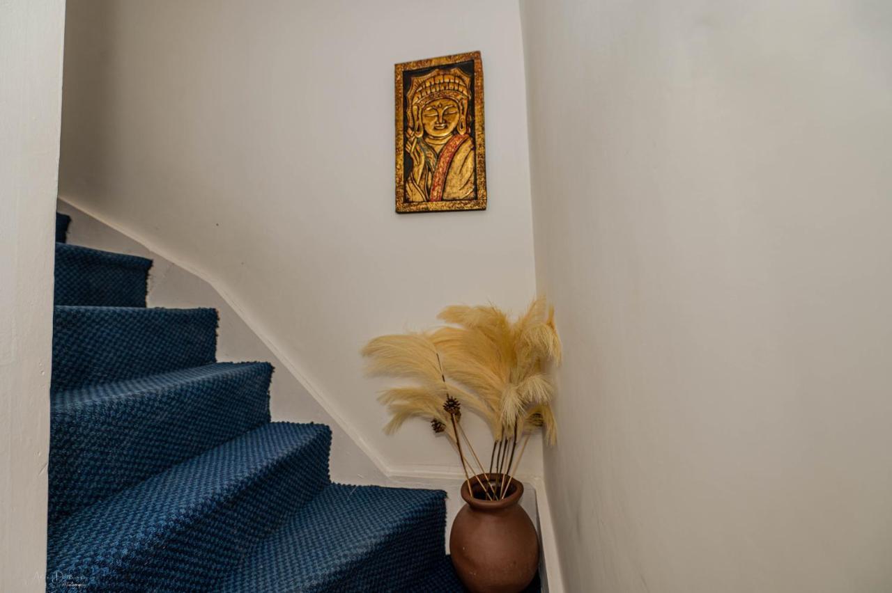 4 Bedrooms,2 Bathrooms House With Free Parking Plumstead  Buitenkant foto